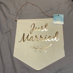 Just Married Canvas Banner